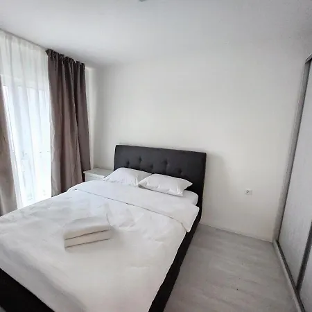 Tourist Luxury In *
