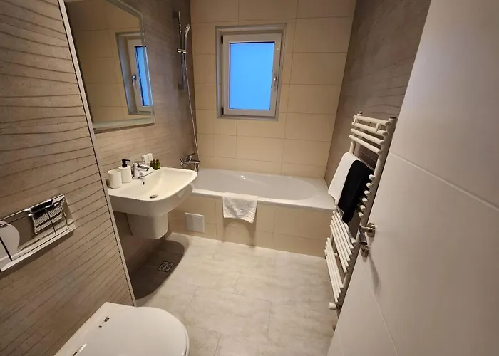 Tourist Luxury In * Bucareste