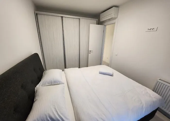 Tourist Luxury In Bükreş