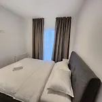 Tourist Luxury In