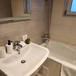 Tourist Luxury In Bucarest