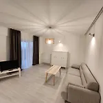 Tourist Luxury In Bucarest