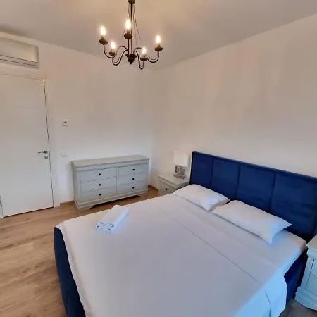 Apartment Tourist Luxury In